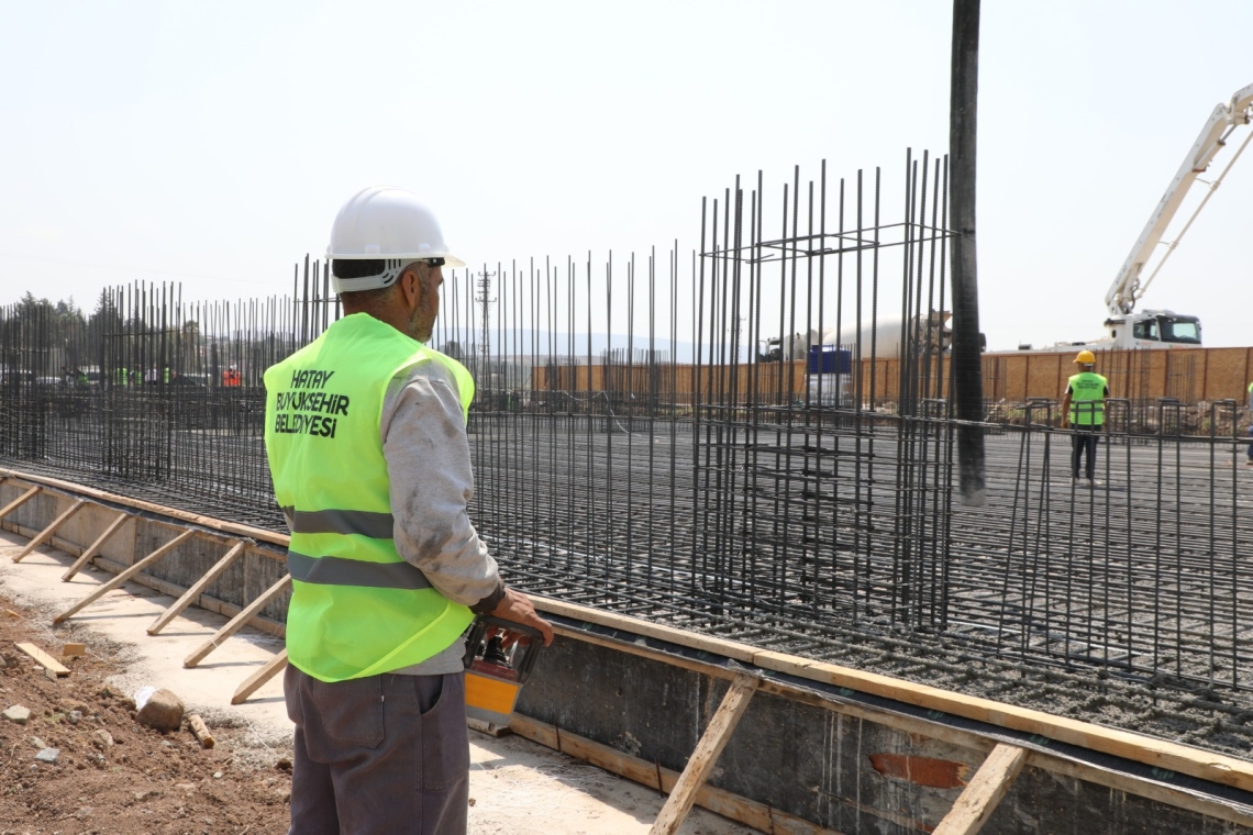 KUMLU AKPINAR’A ÇOK AMAÇLI SALON