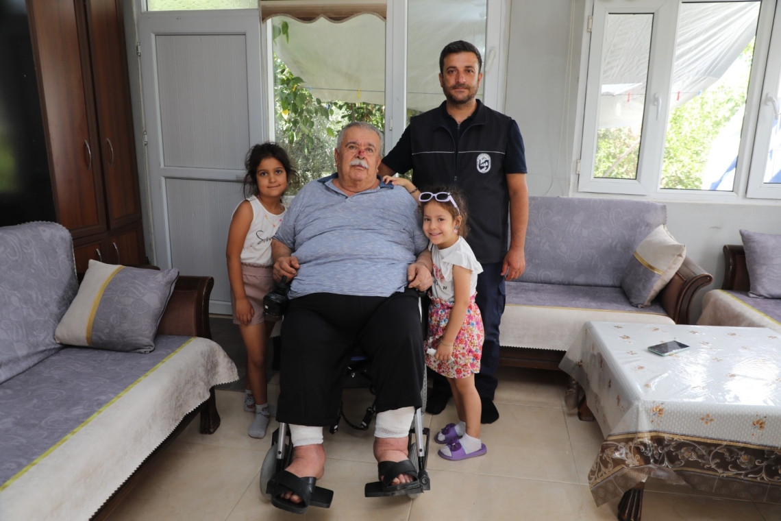 HATAY'DA TEKERLEKLİ SANDALYELER SAHİPLERİNE ULAŞTI