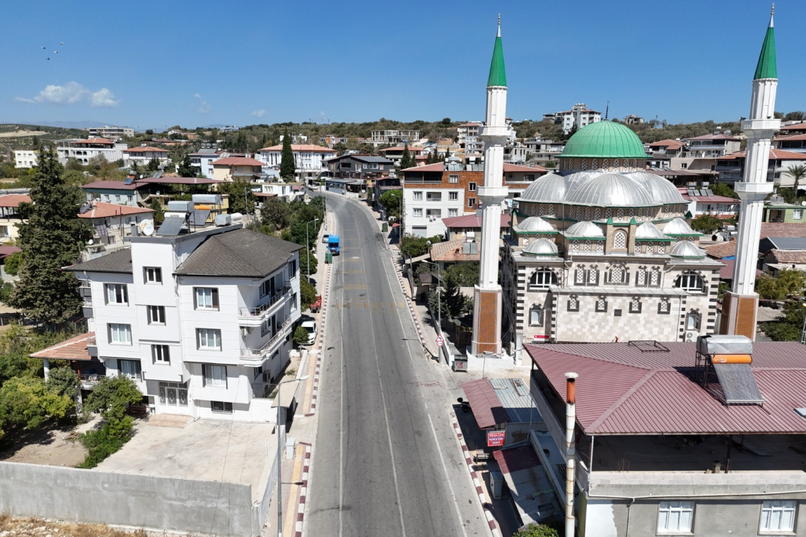 BÜYÜKŞEHİRDEN ALTINÖZÜ’NE MODERN YOLLAR