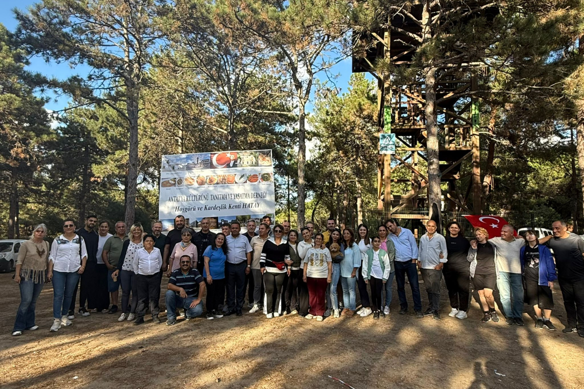 İSTANBUL'DAKİ HATAYLILAR PİKNİKTE BULUŞTU