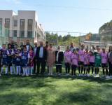 YAYLADAĞI'NDA KIZLAR FUTBOLUN LİDERİ SEBENOBA