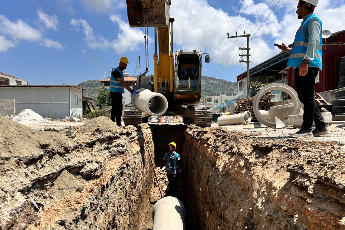 SAMANDAĞ’DA ALTYAPI YATIRIMI TAMAMLANMA AŞAMASINDA