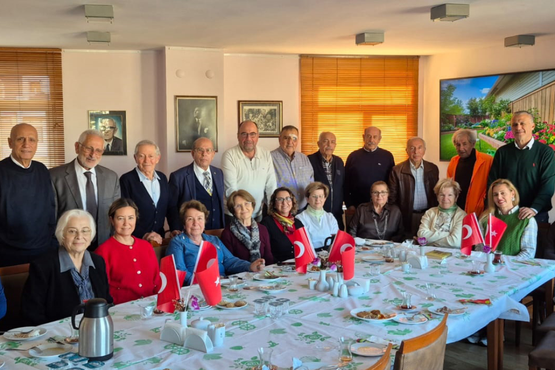Antakya Lisesi 1963 Mezunlarına Kutlama
