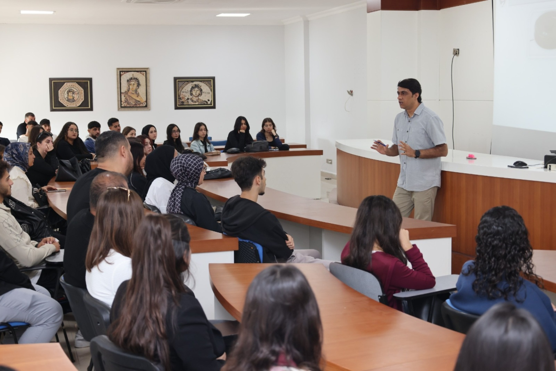 AİLE ÜNİVERSİTESİ İLK MEZUNLARINI VERDİ