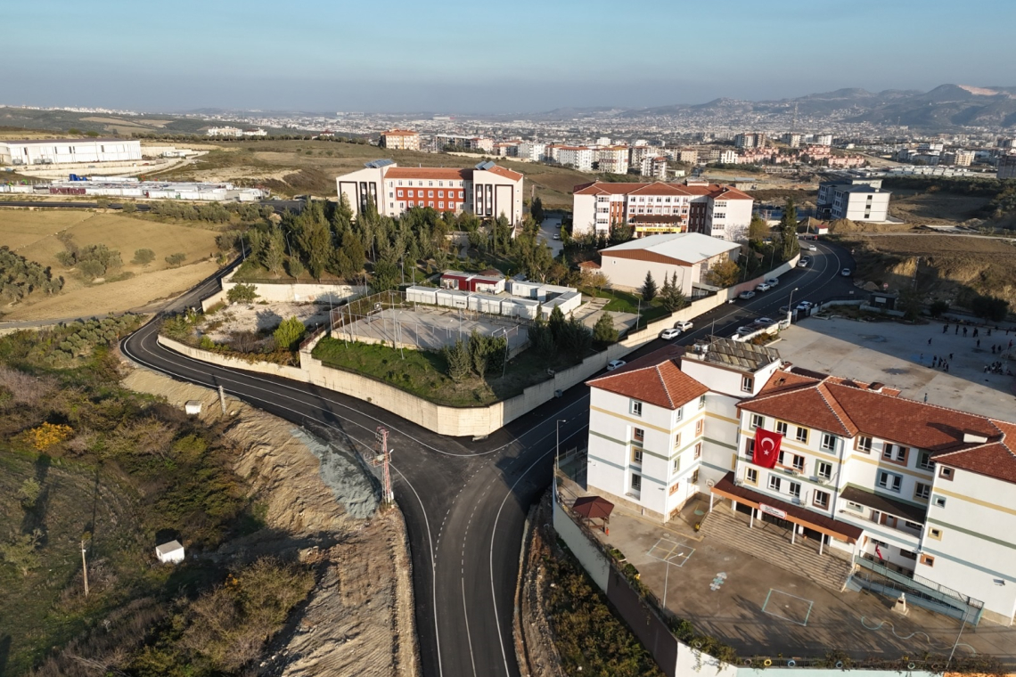 HATAY'DA OKUL YOLLARINA GÜVENLİ ERİŞİM 