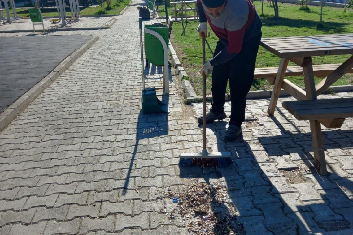 PARKLARA ONARIM VE BAKIM ÇALIŞMALARI