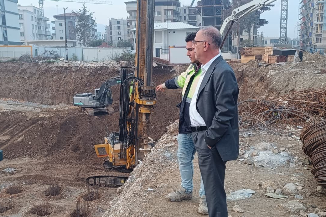 ANTAKYA'YA MODERN BELEDİYE HİZMET BİNASI
