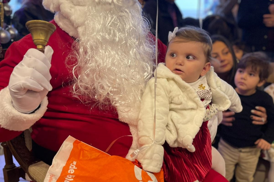 İskenderun’da Çocuklara Noel Hediyesi
