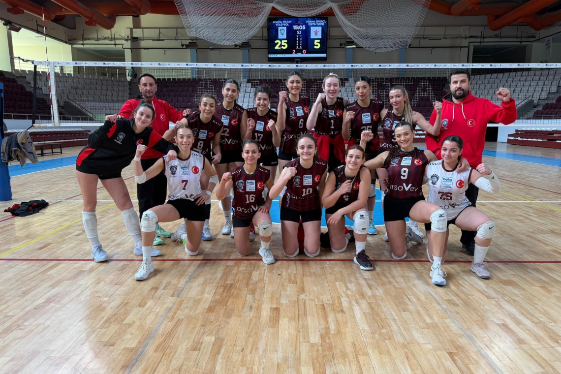arsaVev Hatay Voleybol Takımı Adana'dan Şen Döndü: 3-0