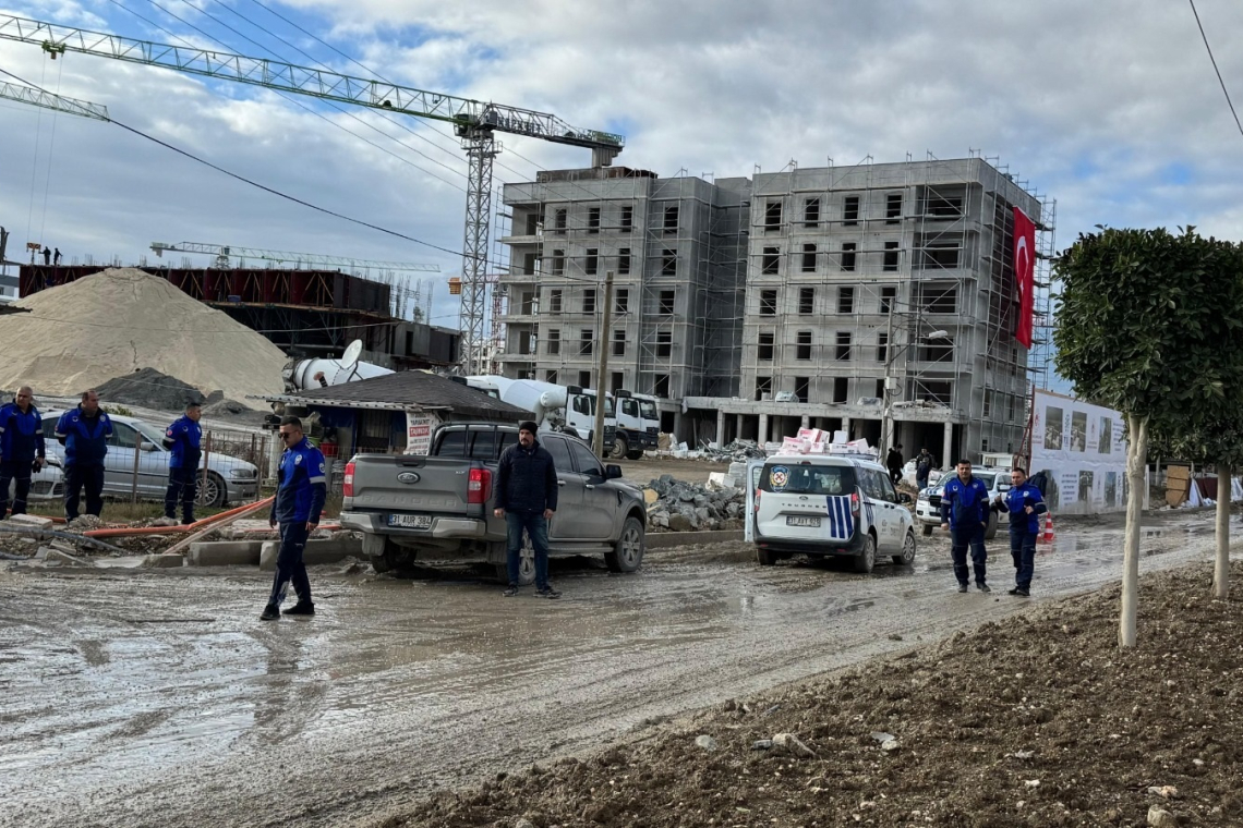 ÖNTÜRK: EMEĞİ HİÇE SAYAN BEDELİNİ ÖDER 