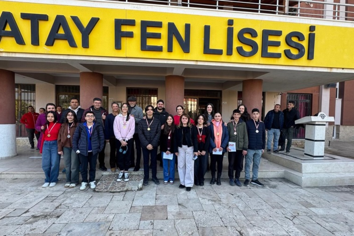 Hatay Fen Lisesi'nde Öne Çıkan Öğrencilere Ödül