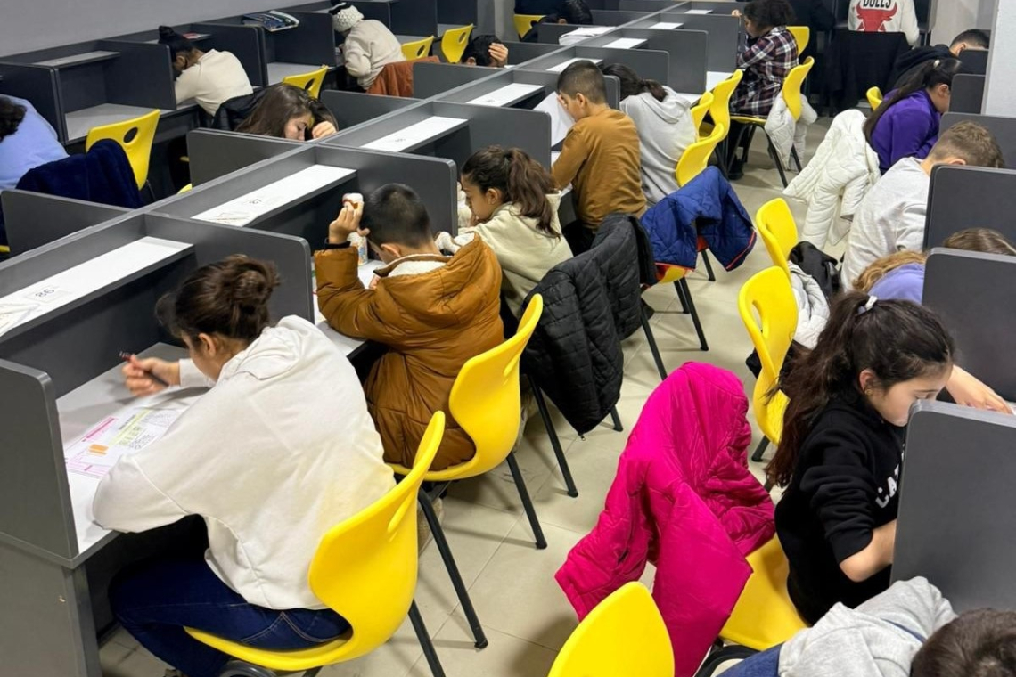 Arsuz'da Bursluluk Sınavına 600 Katılım