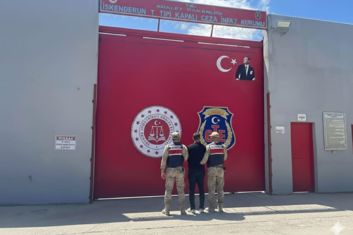 25 YILA HÜKÜMLÜ ŞAHIS JANDARMAYA TAKILDI