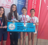 Küçükler Yüzme Şampiyonu; Mehmet Akif Ersoy Ortaokulu 