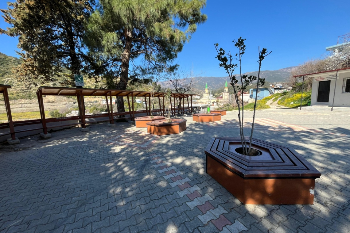 KİSECİK MAHALLESİ’NE YENİ PARK 