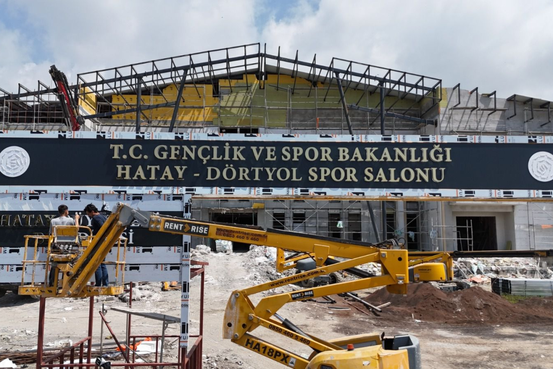 DÖRTYOL İLÇESİNE SPOR SALONU 