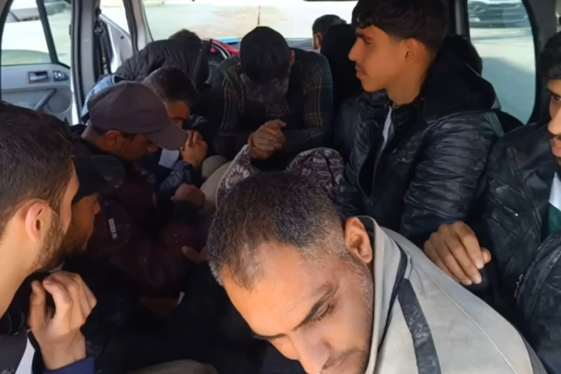 Hatay'da 10 Düzensiz Göçmene Sınır Dışı 