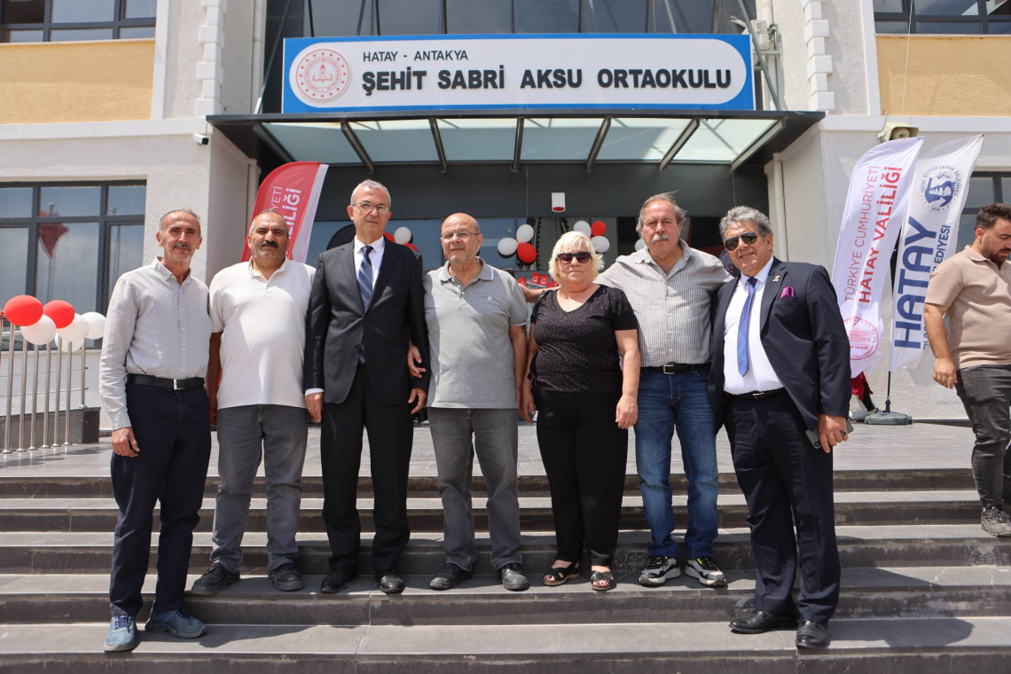 ANTAKYA'DA ŞEHİT SABRİ AKSU ORTAOKULU TÖRENLE AÇILDI