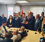 TÜRKİYE’NİN MUHTARLARINDAN MASATLI’YA “YILIN VALİSİ ÖDÜLÜ”