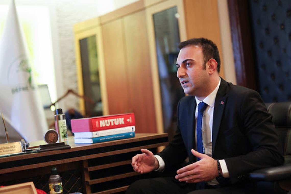 Başkan Özgün: Hizmet Etmek mi Ahlaksızlık?