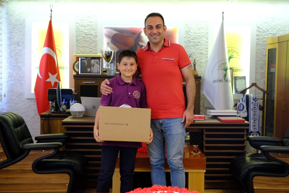 DEFNE'NİN GURURU EMİR İSMAİL YAMAN TÜRKİYE BİRİNCİSİ 