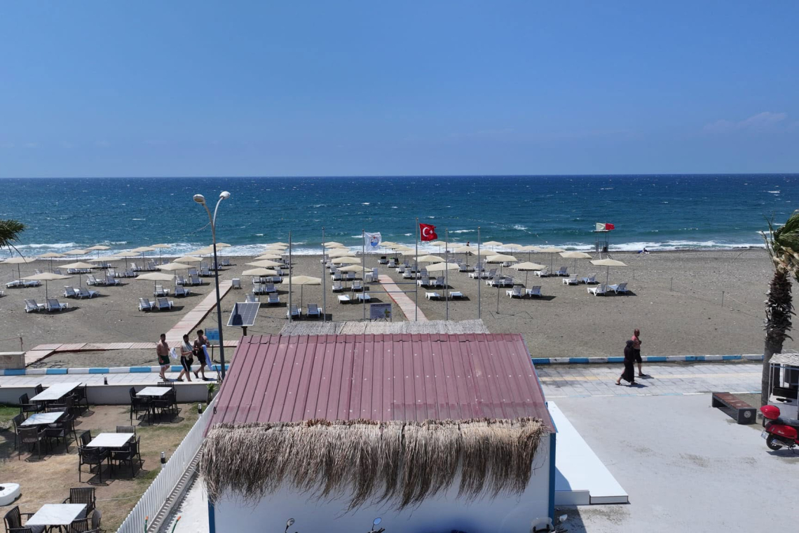 ARSUZ GO BEACH KAFE YAZ SEZONUNA MERHABA DEDİ