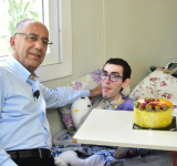KAS HASTASI BAĞDADİ KARDEŞLERE GÖNÜL BAĞI ZİYARETİ