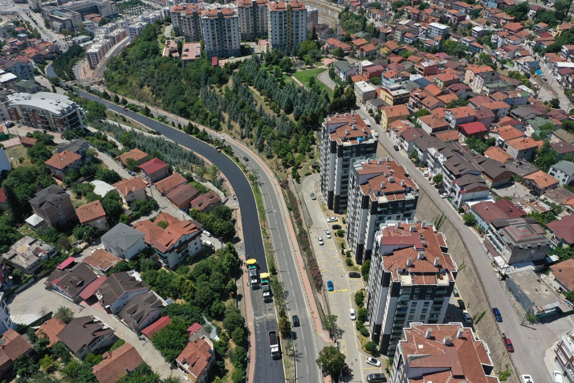 TOSYALI'NIN YÜKSEK PERFORMANSLI ASFALT ÜRETİMİ KOCAELİ'NDE DENEDİ