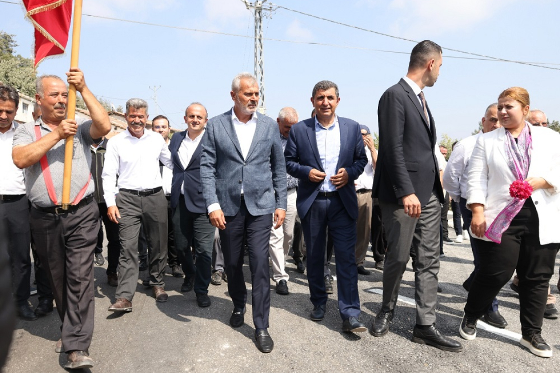 BAŞKAN ÖNTÜRK'TEN YAYLADAĞLI MUHTARLARA UMUT 