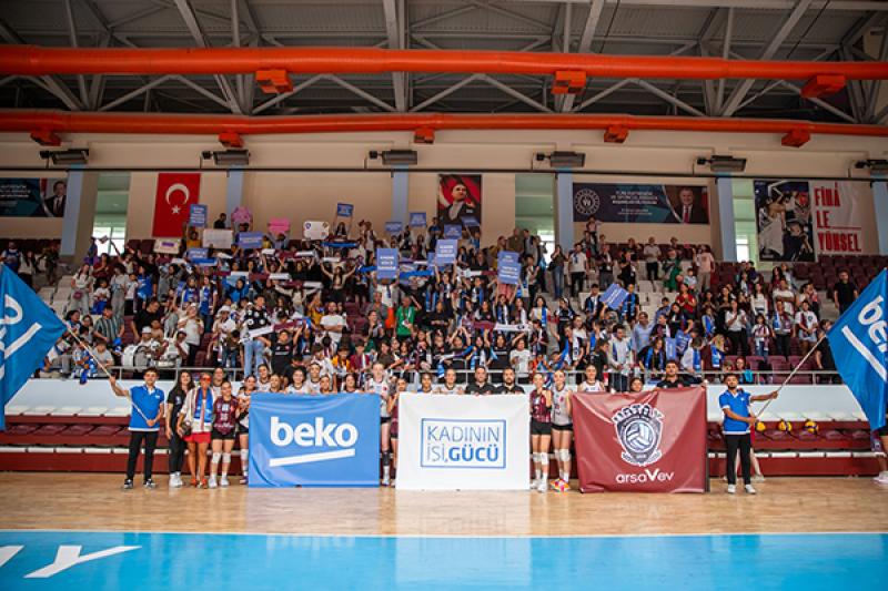 1760598210_Beko_Hatay_Kadin_Voleybol_Takimi_Sponsorlugu_2.jpg