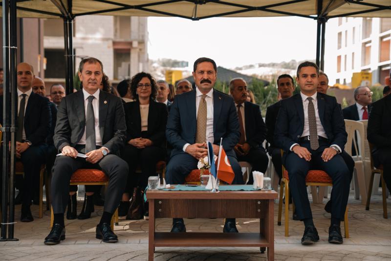 1763555944_IsBank_gorsel_Hatay_Okul_Ziyareti_ve_Lojman_A____l_______19_Kas__m_2025.jpg