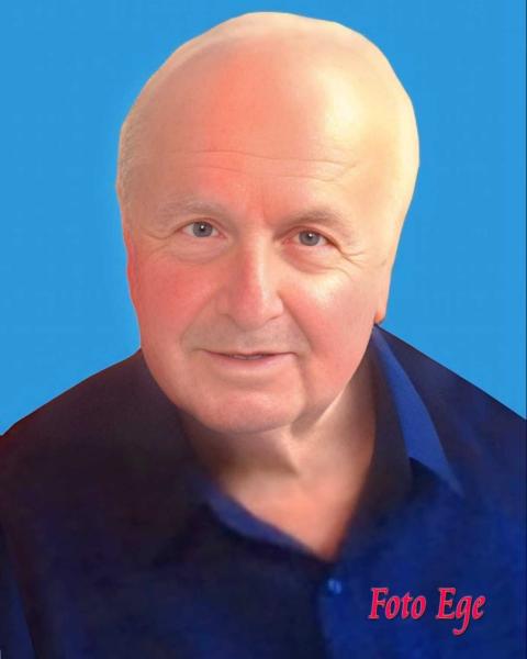 kaçar5420759066_n.jpg